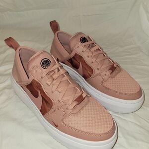 Nike Court Vision Alta TXT